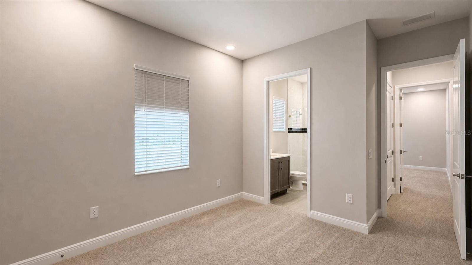 812 Blue Shell Loop Property Photo 36