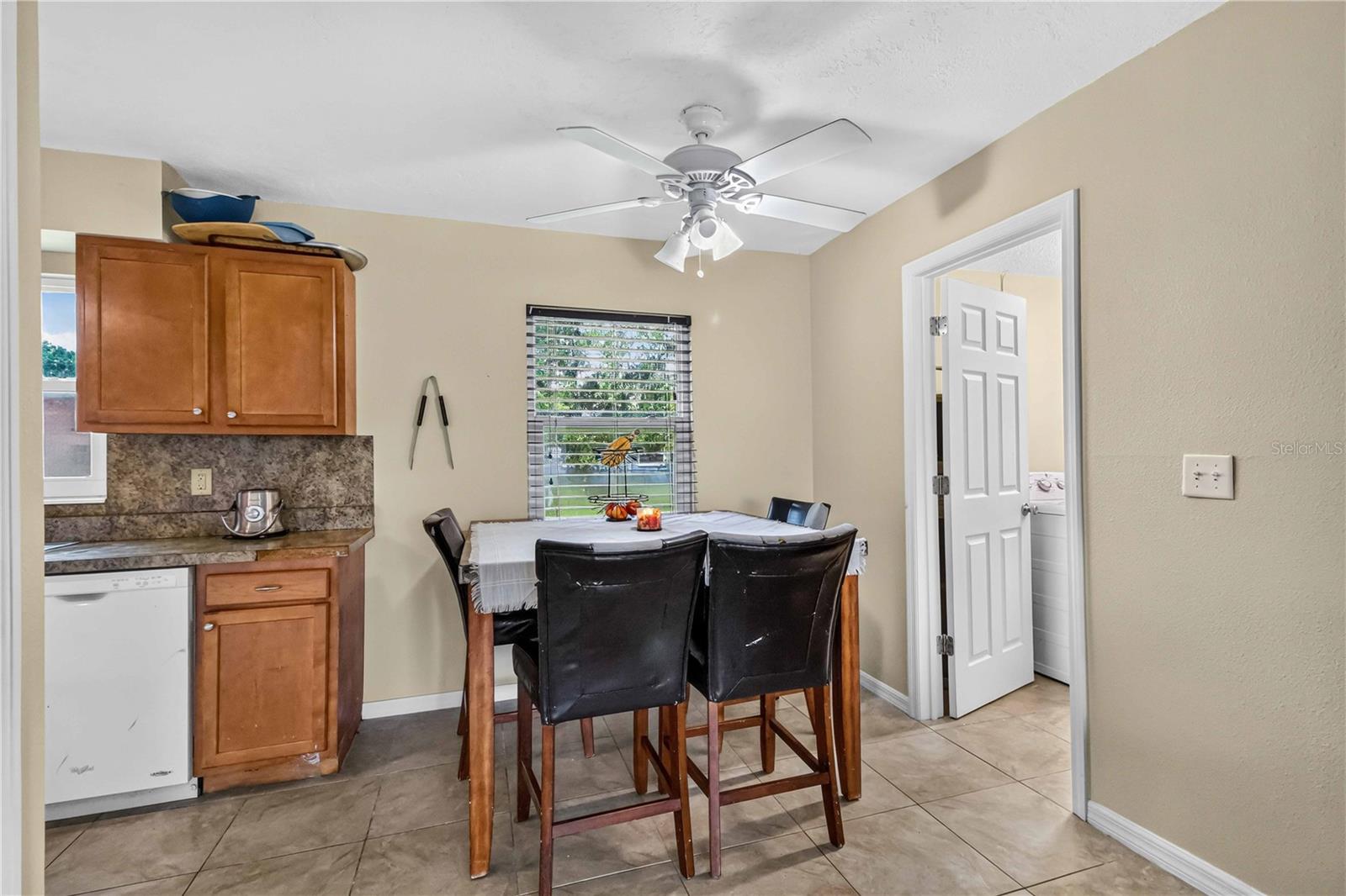 2316 Powell Cir Property Photo 15