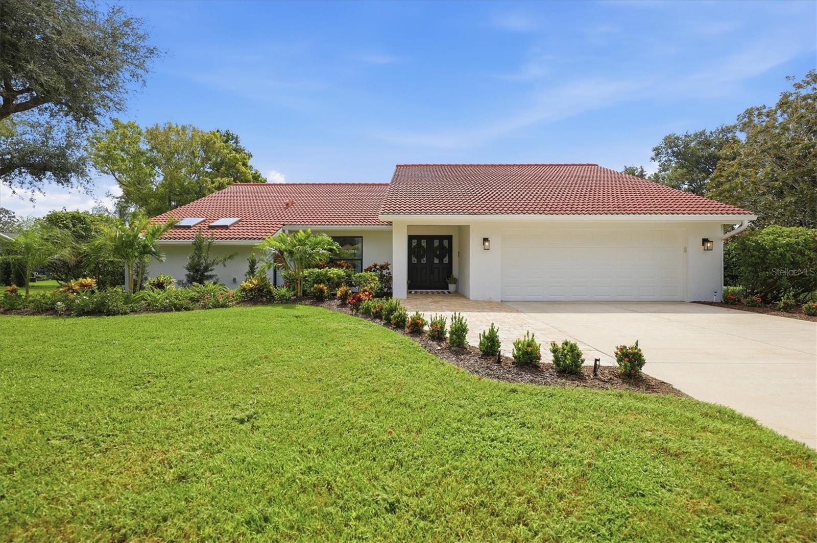 8822 Misty Creek Dr Property Photo 3