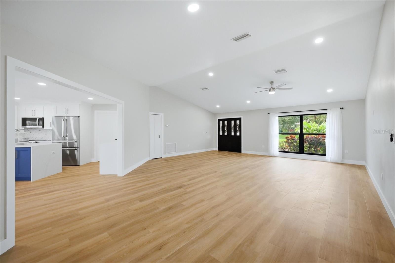 8822 Misty Creek Dr Property Photo 8