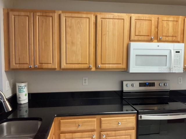5711 Bentgrass Dr #19-211 Property Photo 12