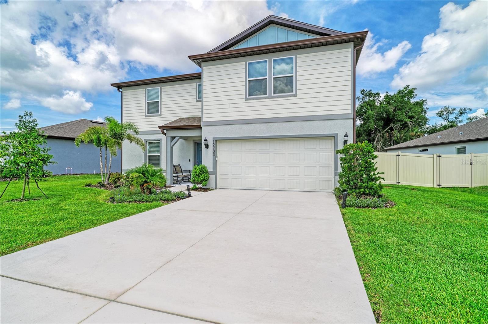 12703 Blue Reflection Ave Property Photo 3