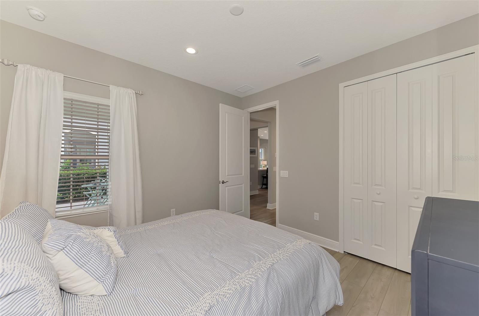 4842 Willow Bend Ave Property Photo 40
