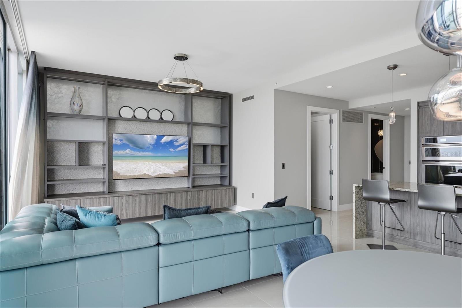 1155 N Gulfstream Ave #807 Property Photo 17