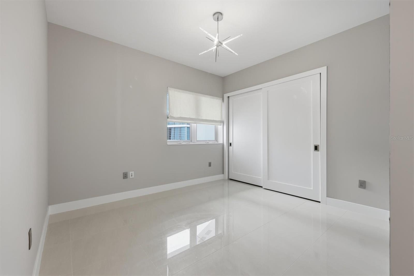 1155 N Gulfstream Ave #807 Property Photo 37