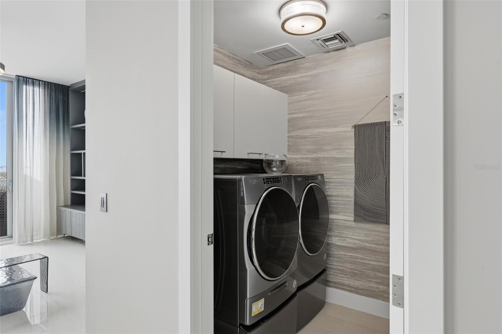 1155 N Gulfstream Ave #807 Property Photo 40