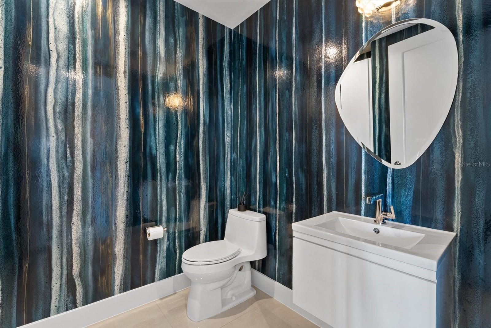 1155 N Gulfstream Ave #807 Property Photo 43