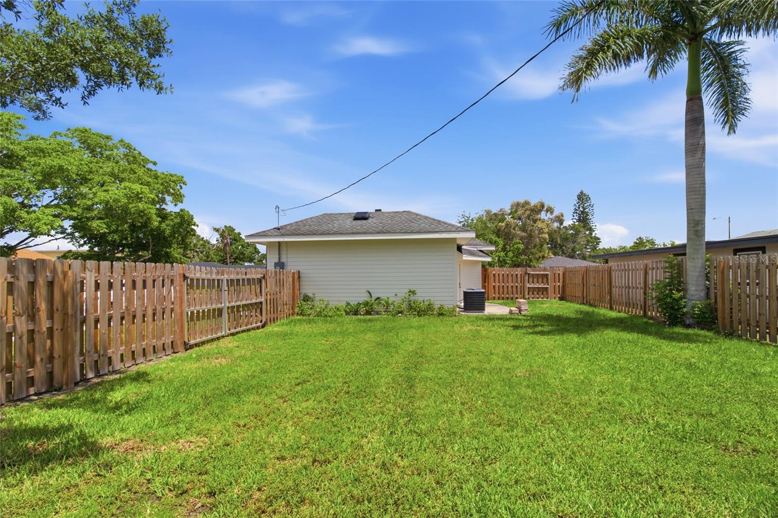 1902 Saint George Dr Property Photo 41