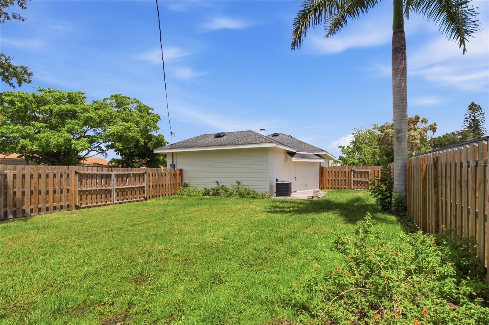 1902 Saint George Dr Property Photo 42