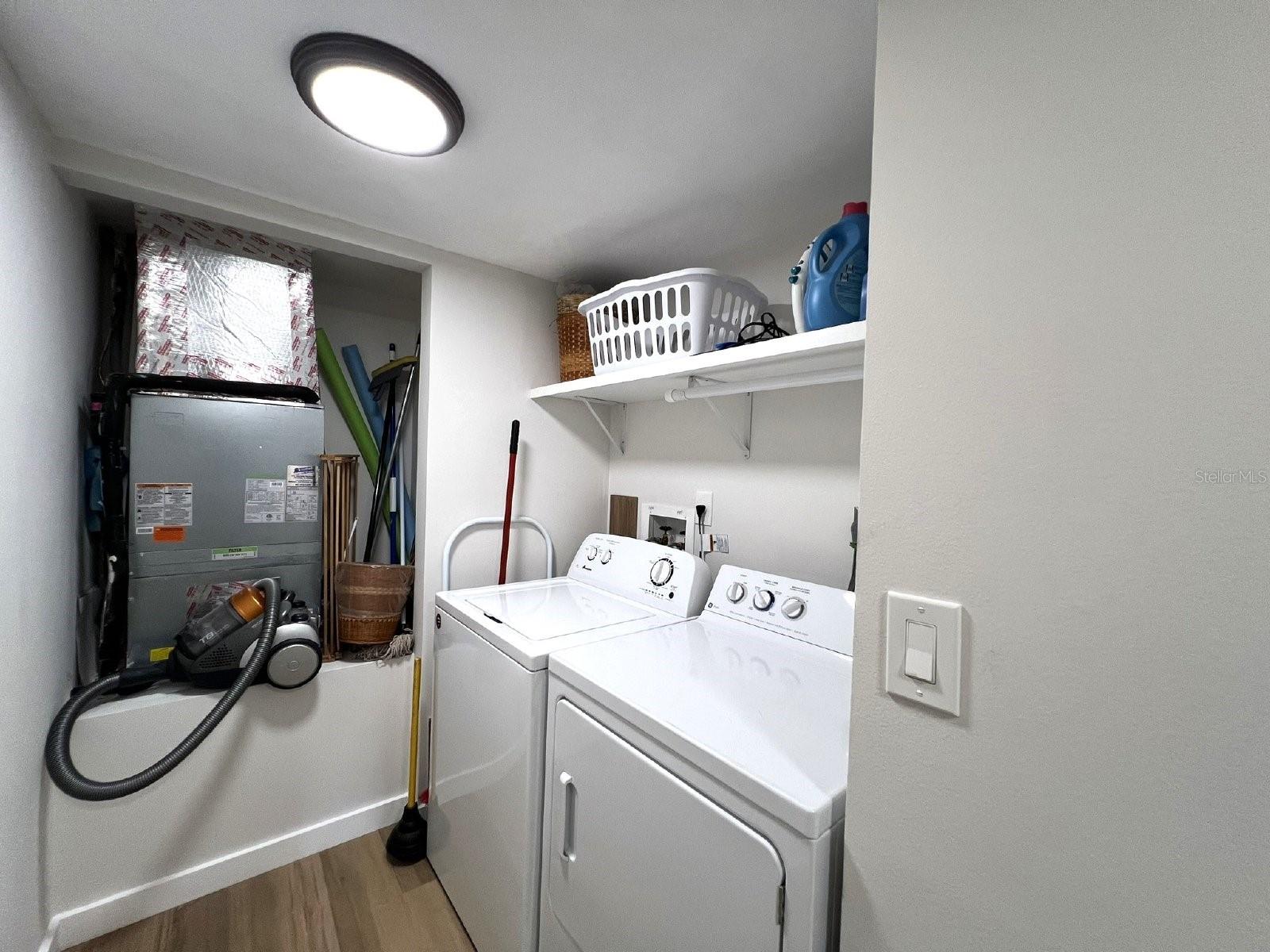 5205 Wedgewood Ln #15 Property Photo 11