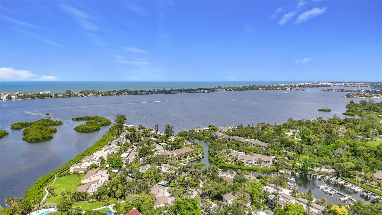 1601 Pelican Point Dr #215 Property Photo