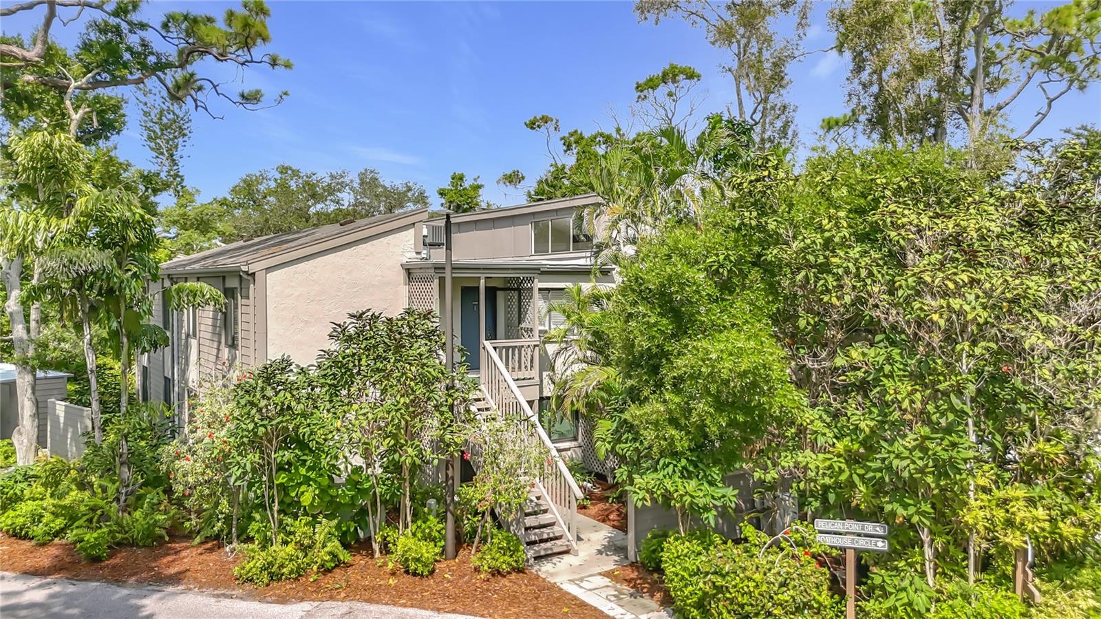 1601 Pelican Point Dr #215 Property Photo 6