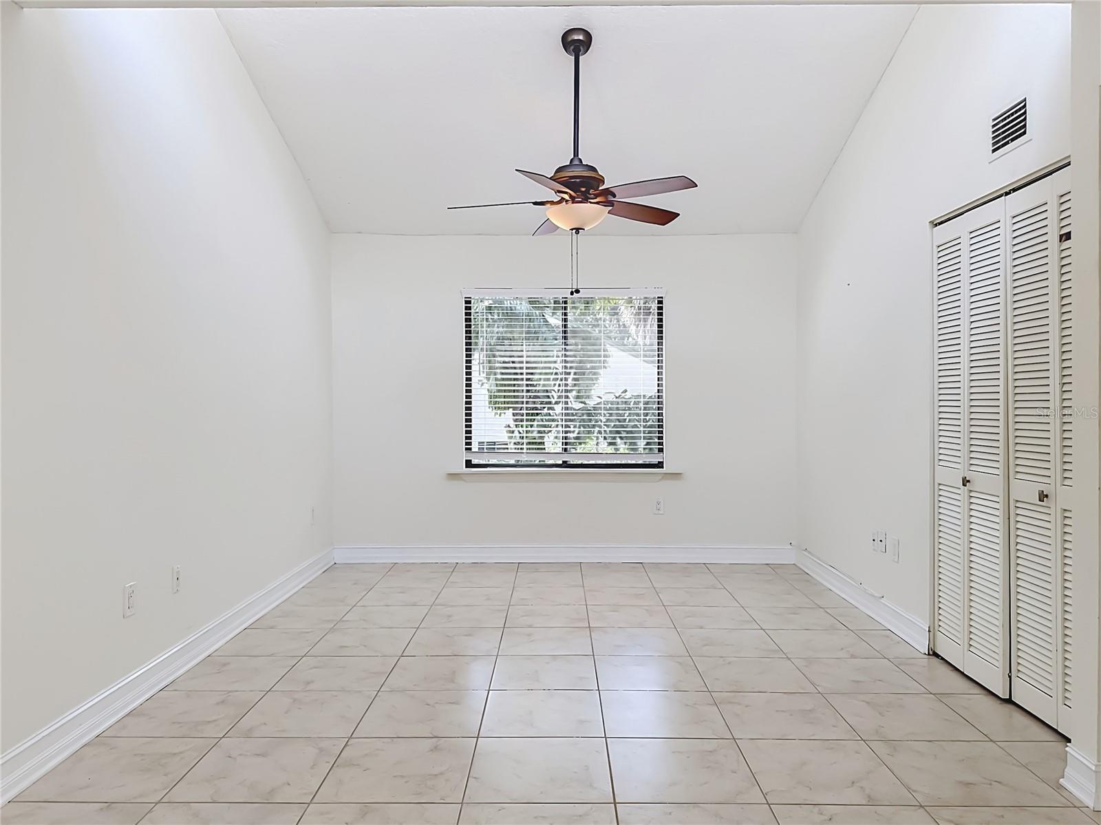 1601 Pelican Point Dr #215 Property Photo 11