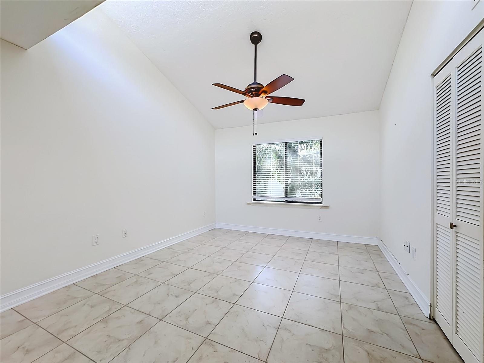 1601 Pelican Point Dr #215 Property Photo 12