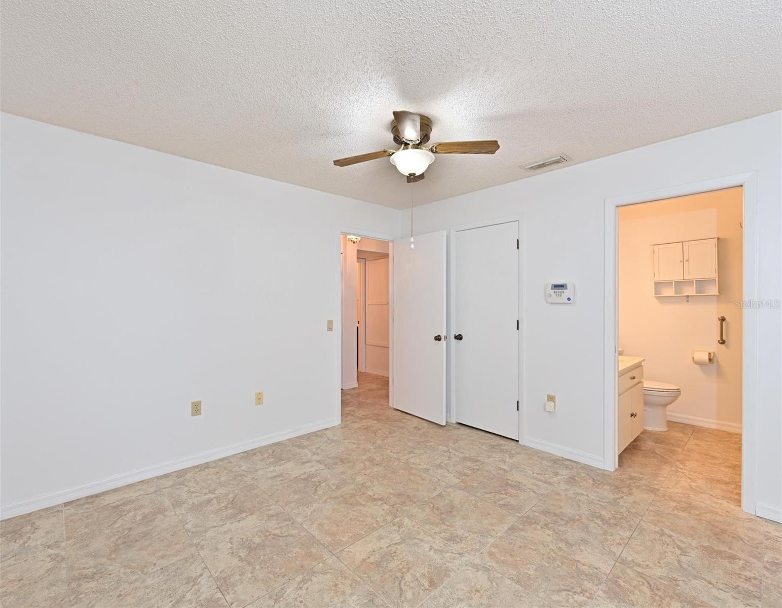 5506 37th St E #4 Property Photo 19