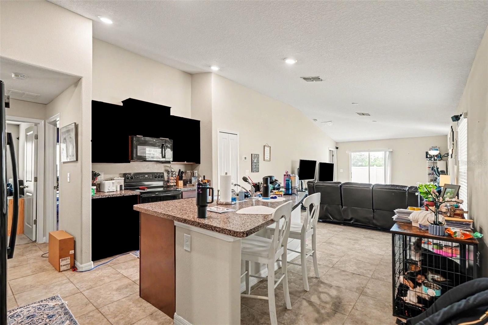 17054 Yellow Pine St Property Photo 9