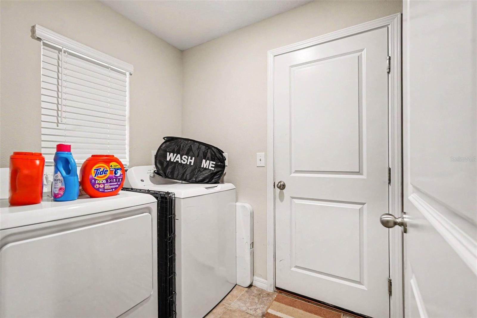 17054 Yellow Pine St Property Photo 22