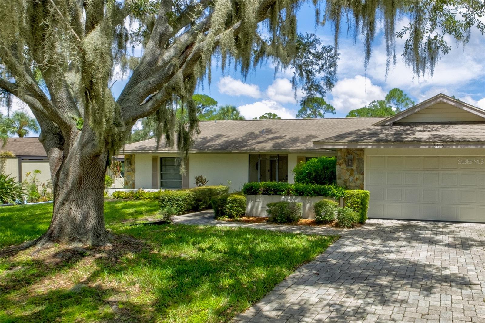 5115 Everwood Run Property Photo 3