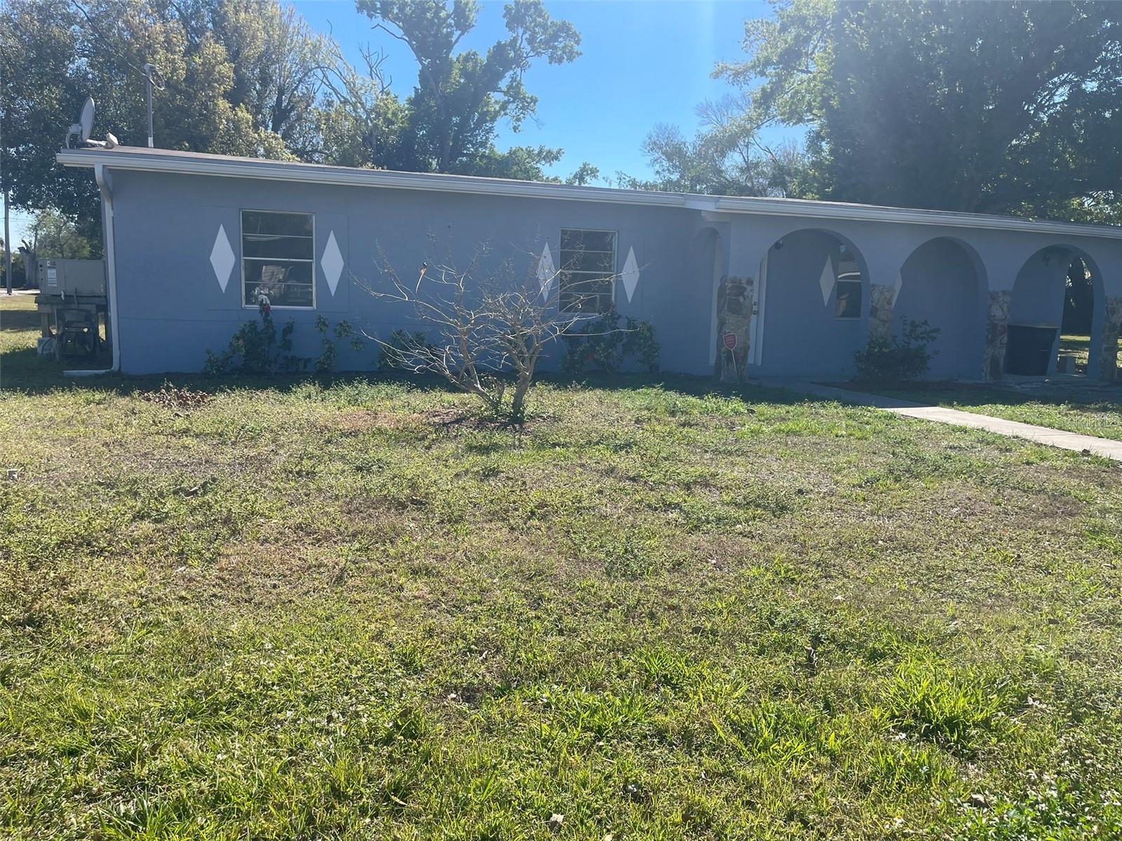 525 E Helen Ave Property Photo 3