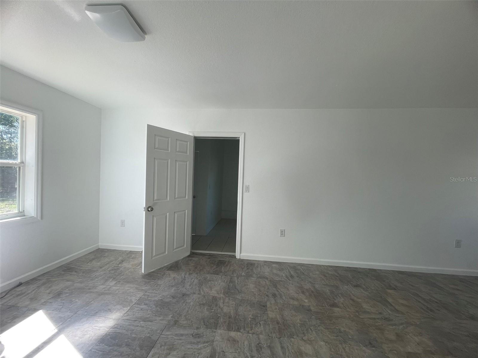 525 E Helen Ave Property Photo 12
