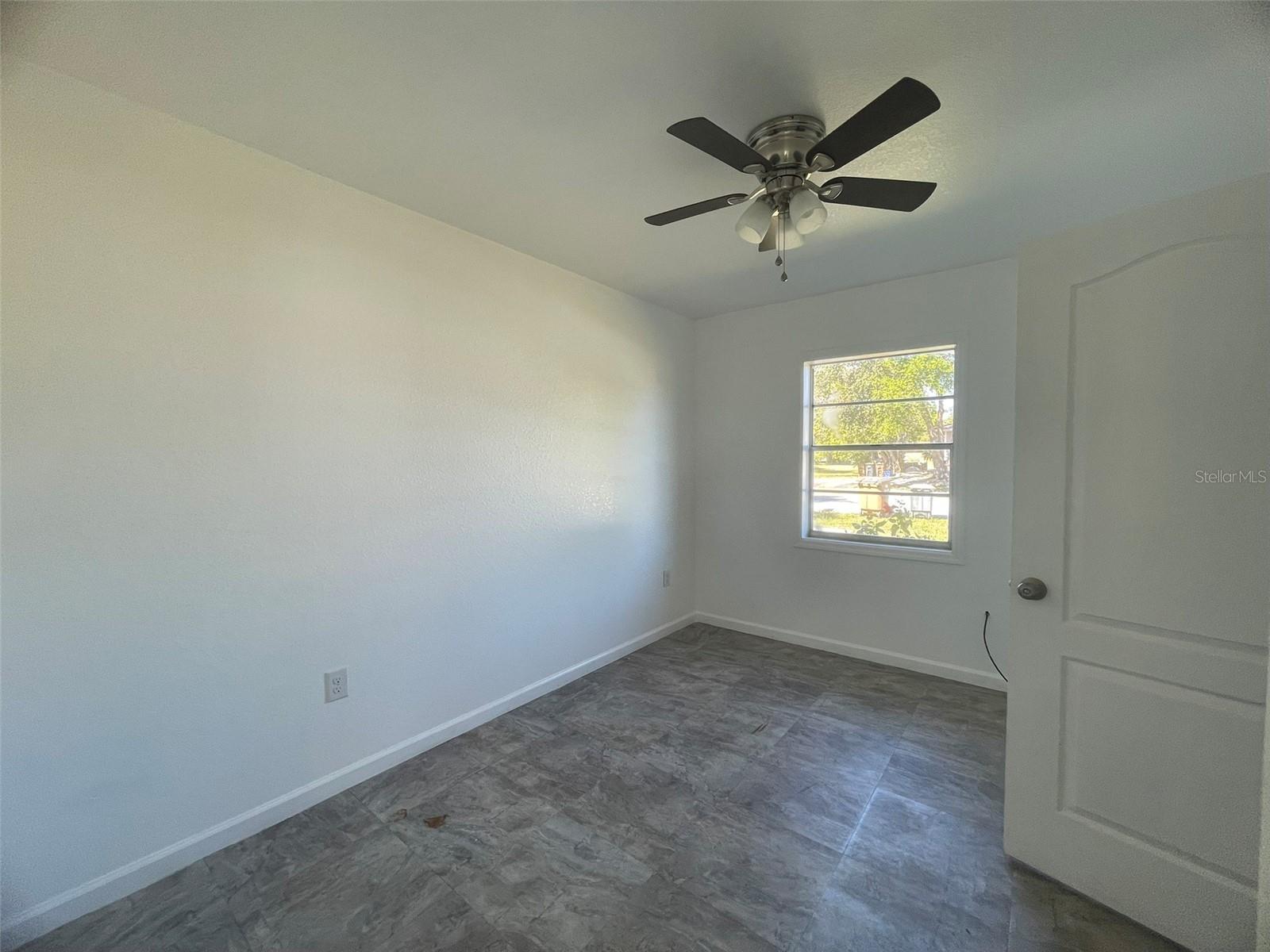 525 E Helen Ave Property Photo 23