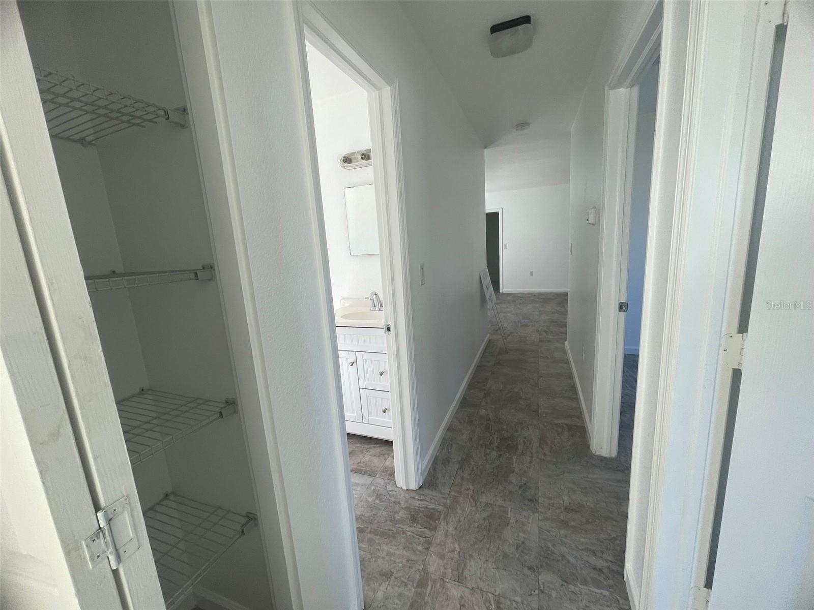 525 E Helen Ave Property Photo 29