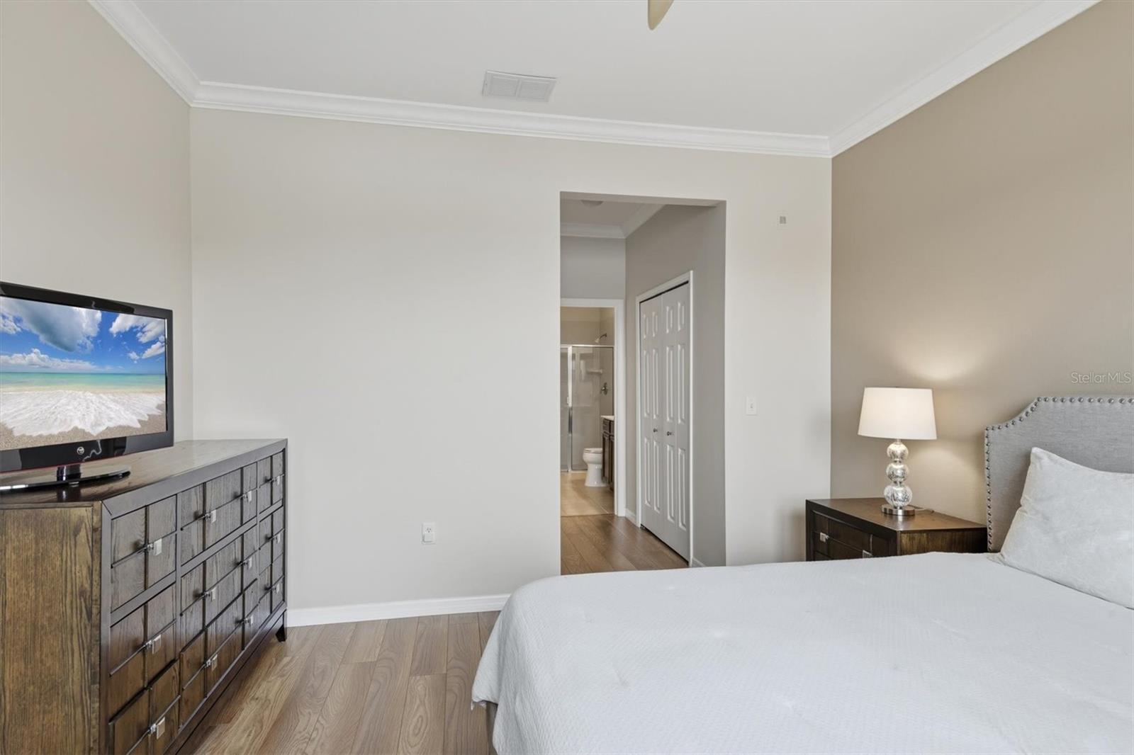 3582 Parkridge Cir #29-106 Property Photo 17