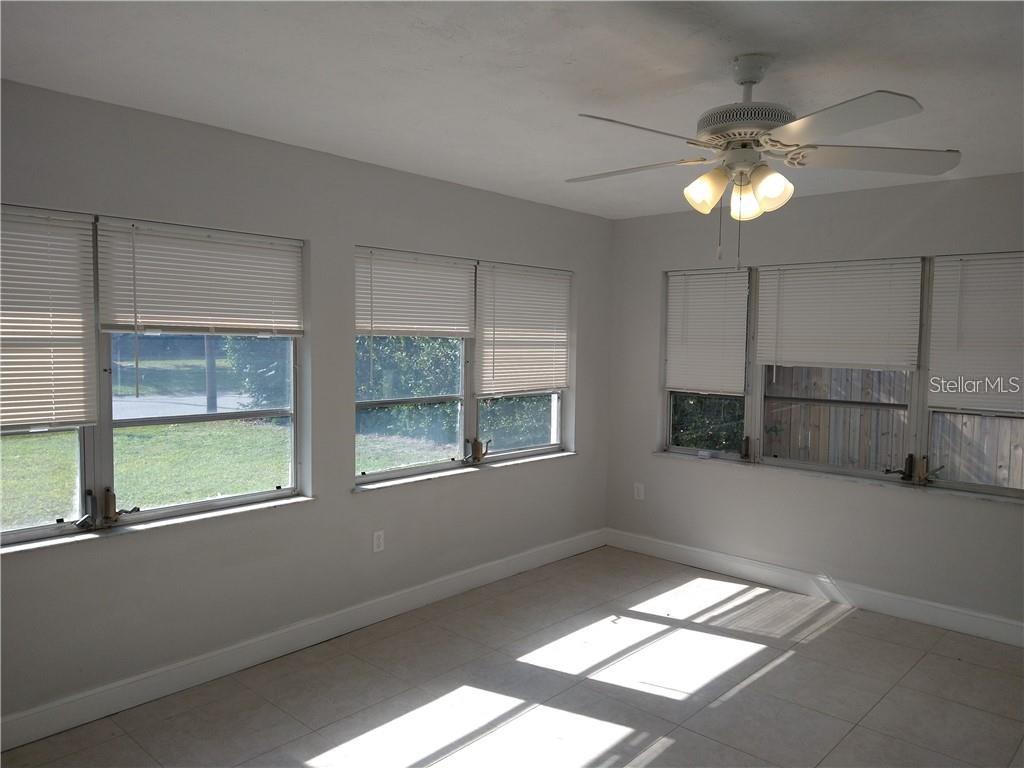 2155 Temple St Property Photo 12