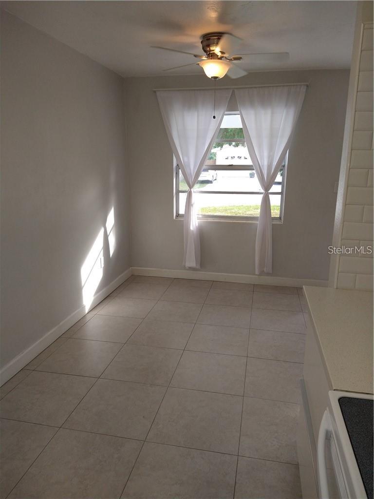2155 Temple St Property Photo 13