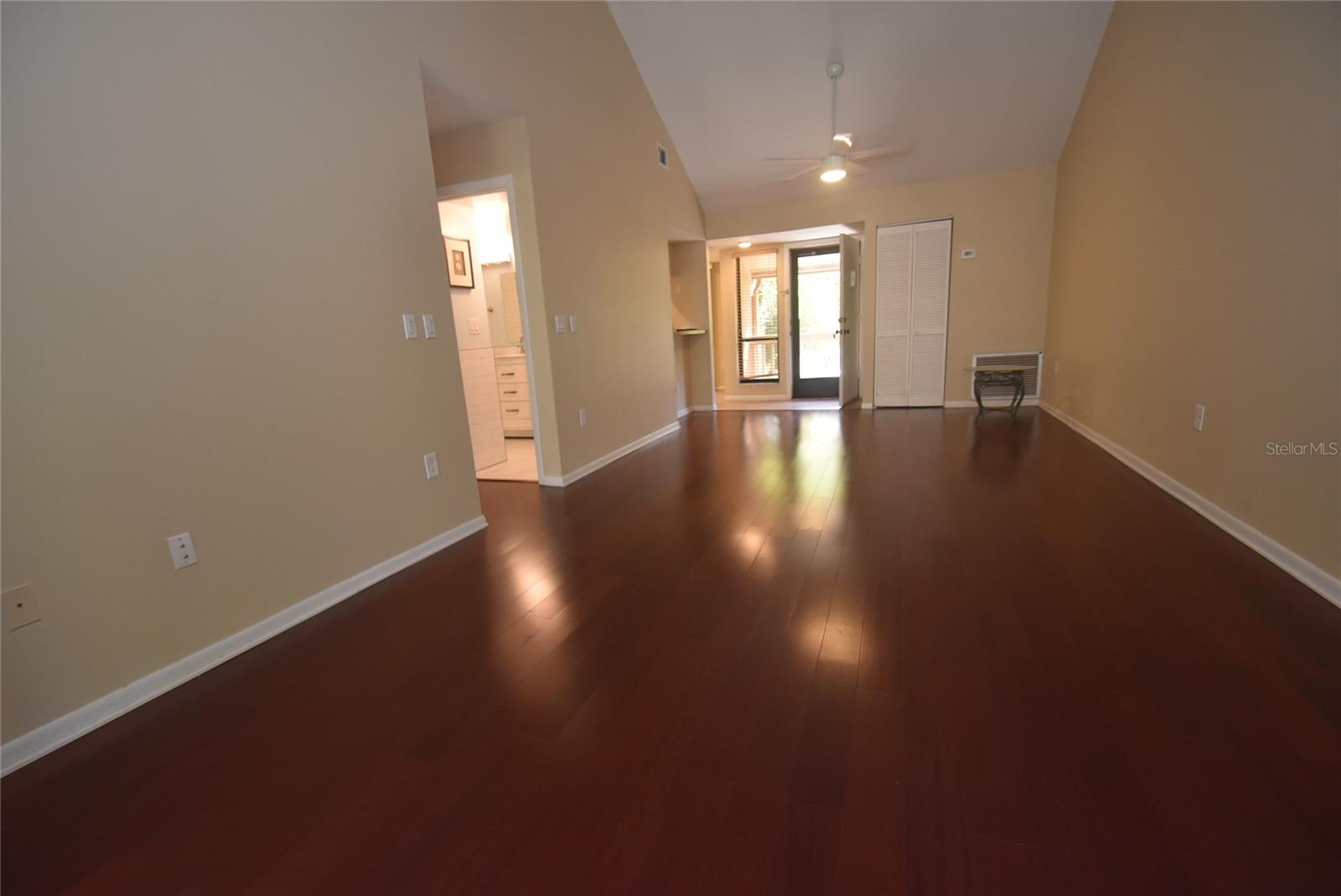 1687 Brookhouse Cir #br221 Property Photo 14