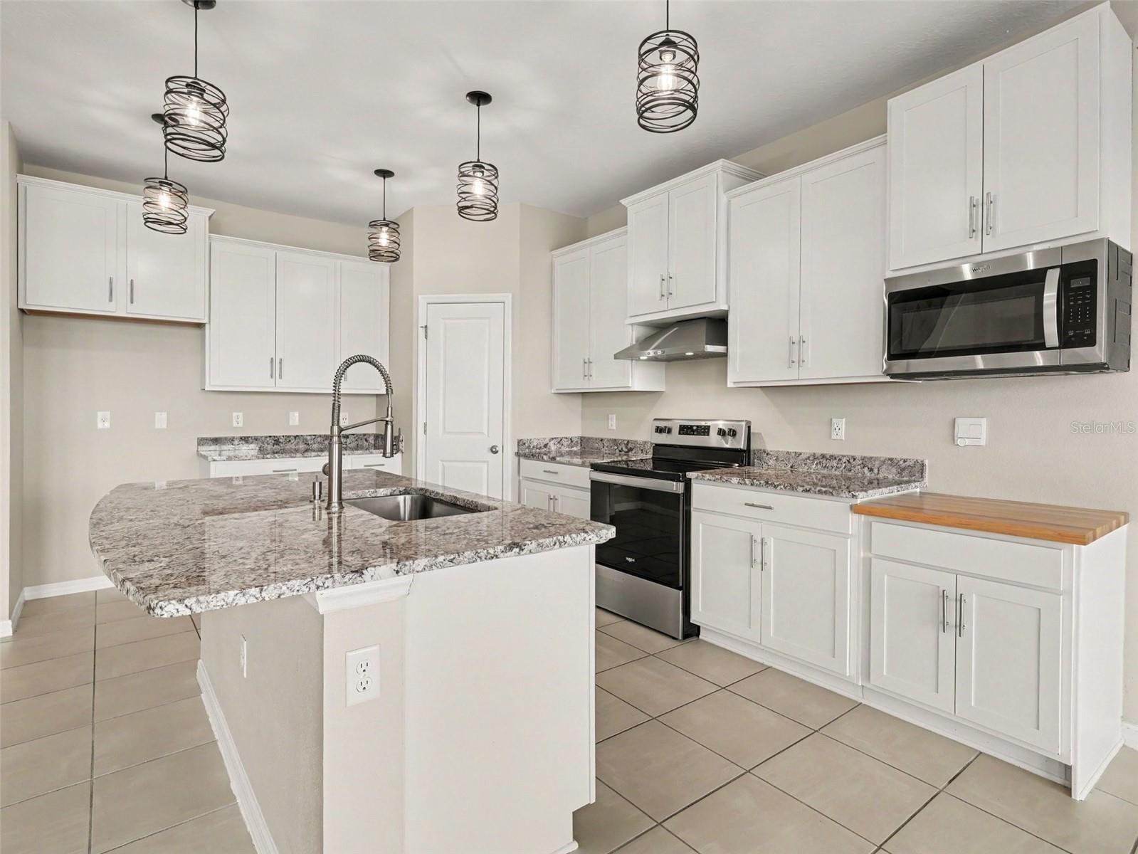 1167 Ocean Spray Dr Property Photo 2