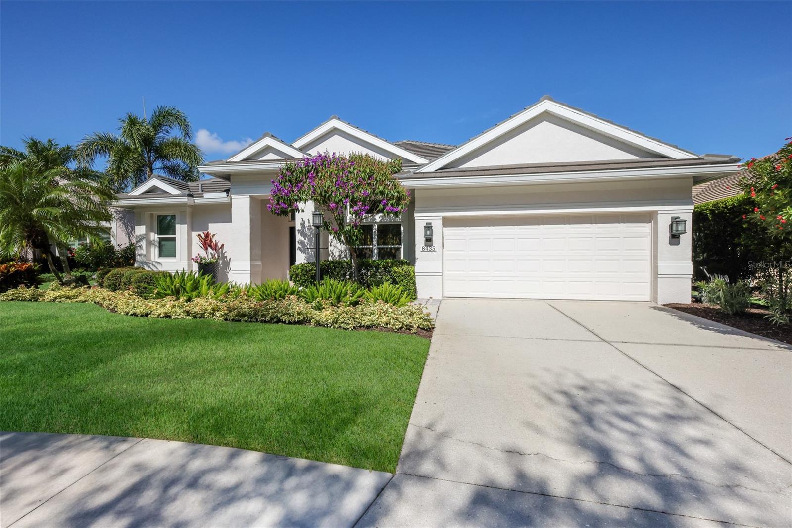 8435 Sailing Loop Property Photo 3
