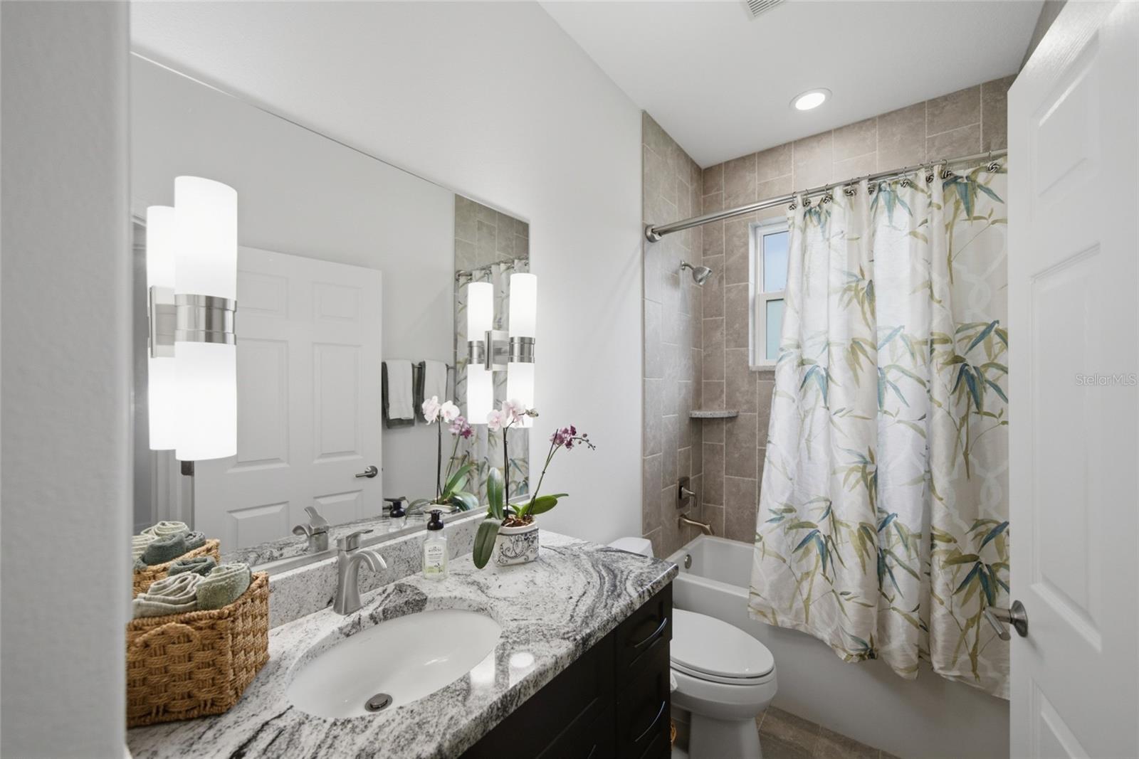 8435 Sailing Loop Property Photo 29