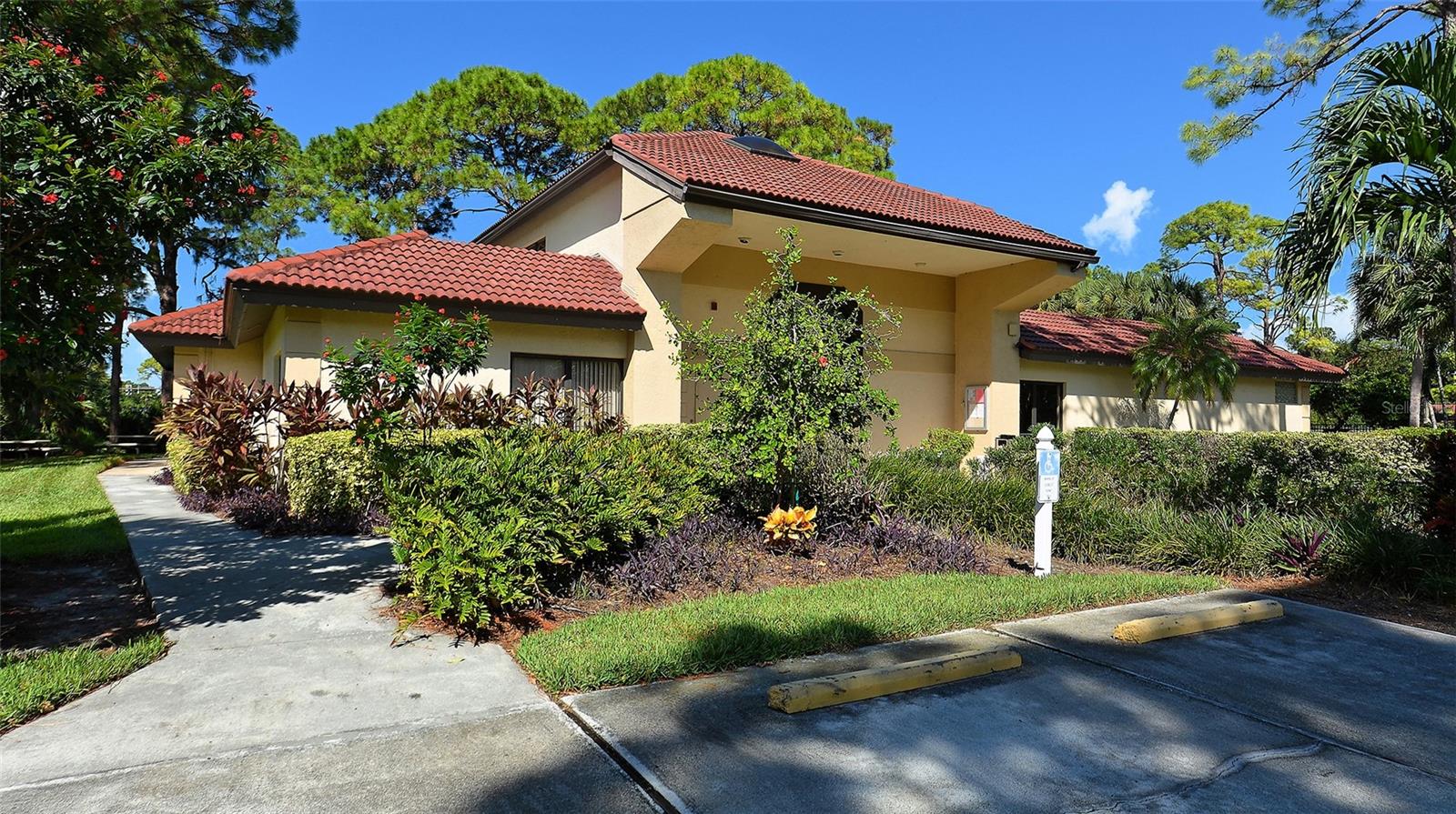 3715 Pinecone Ct #169 Property Photo 43