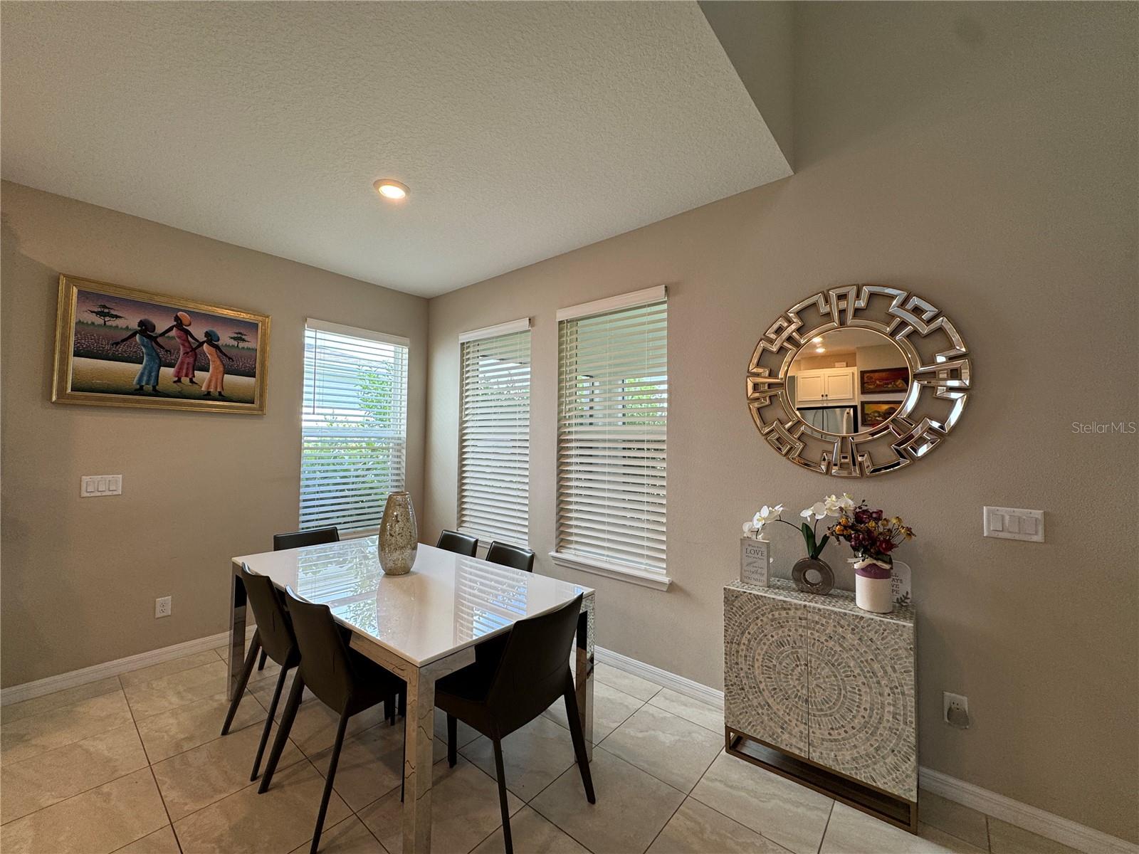 4334 Pond Brook Ct Property Photo 7