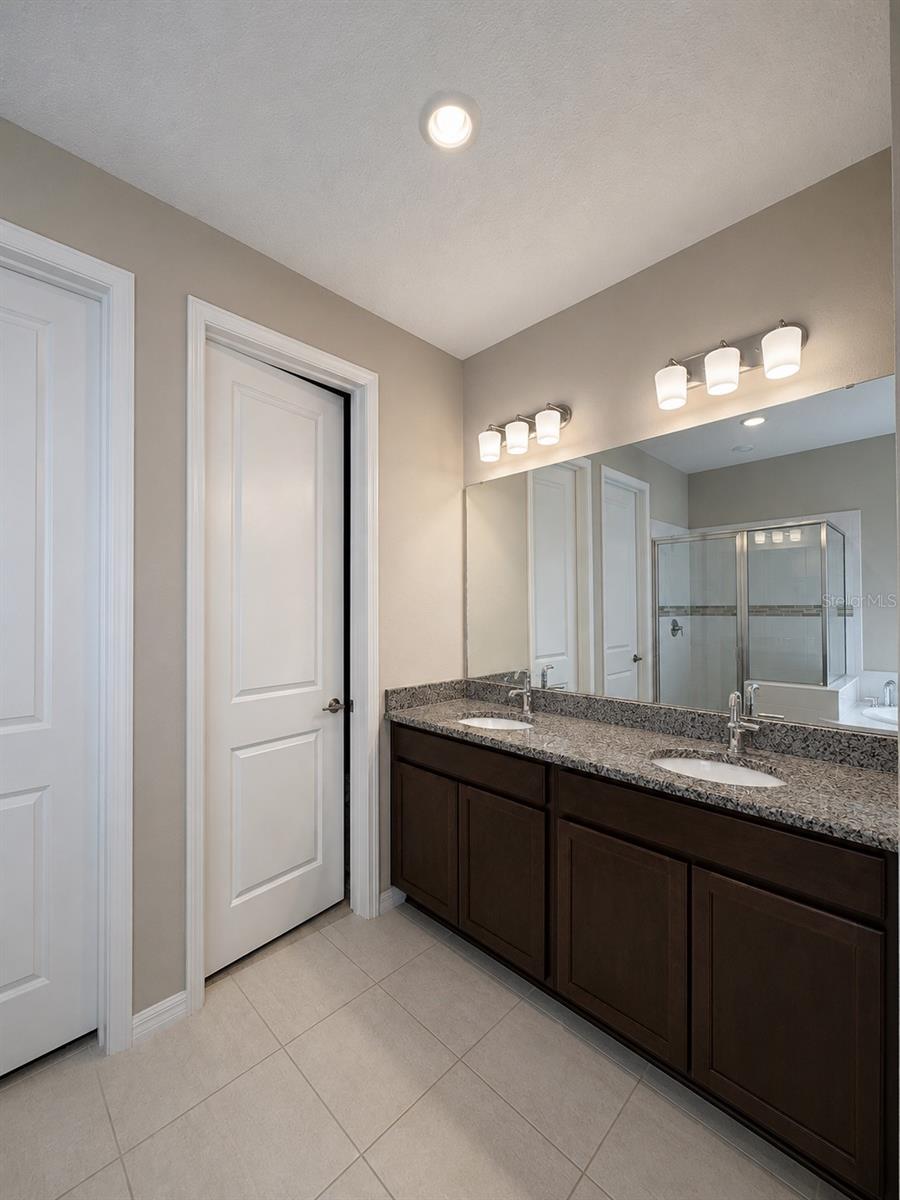 4334 Pond Brook Ct Property Photo 19