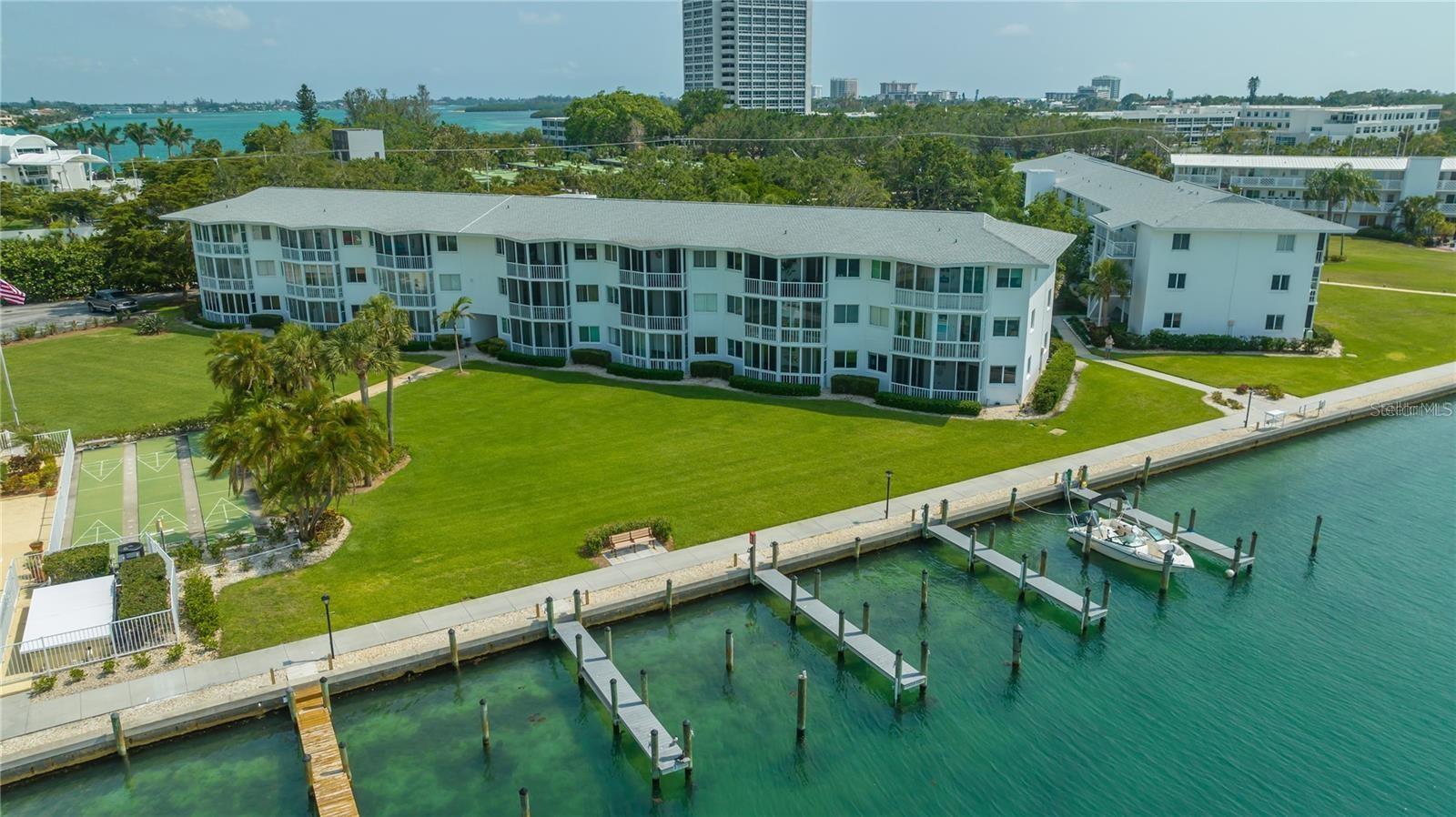 771 John Ringling Blvd #3 Property Photo 2
