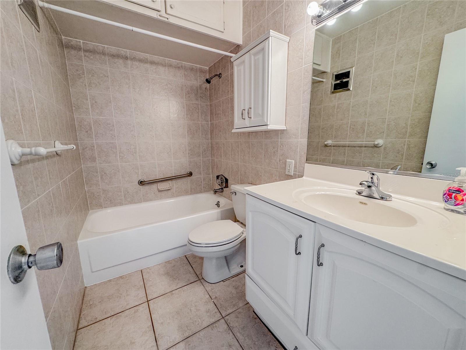 771 John Ringling Blvd #3 Property Photo 6