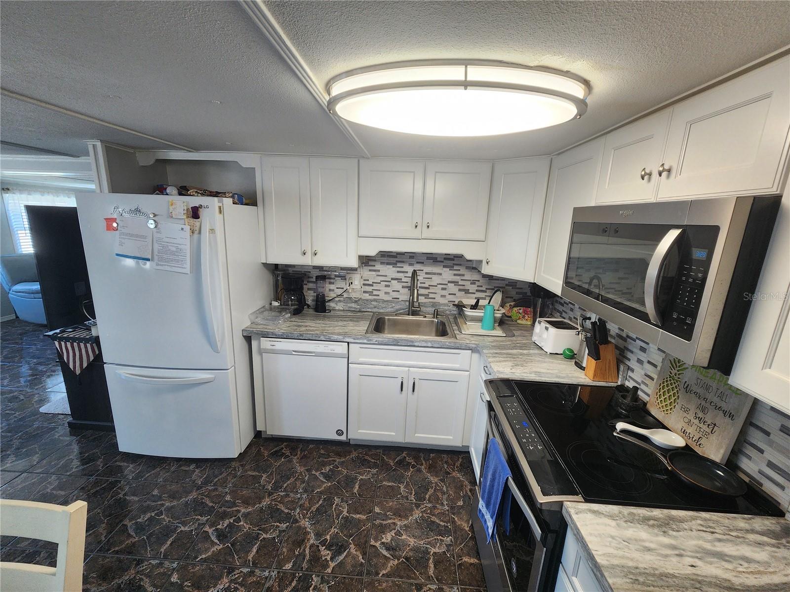 130 Capri Dr Property Photo 12
