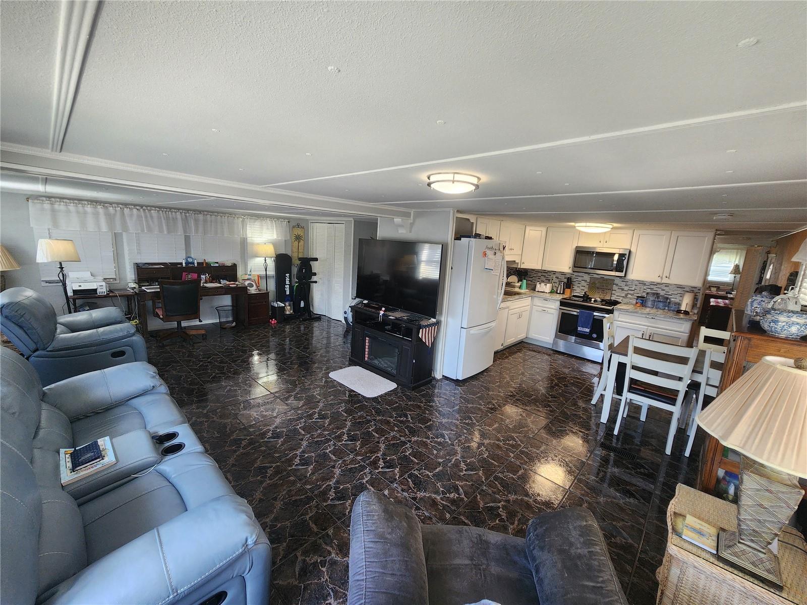 130 Capri Dr Property Photo 14
