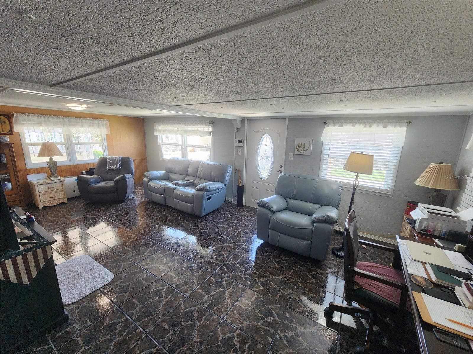 130 Capri Dr Property Photo 16