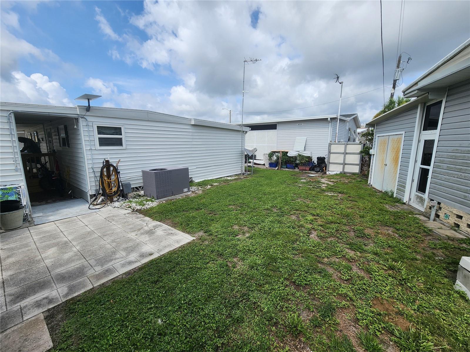 130 Capri Dr Property Photo 24