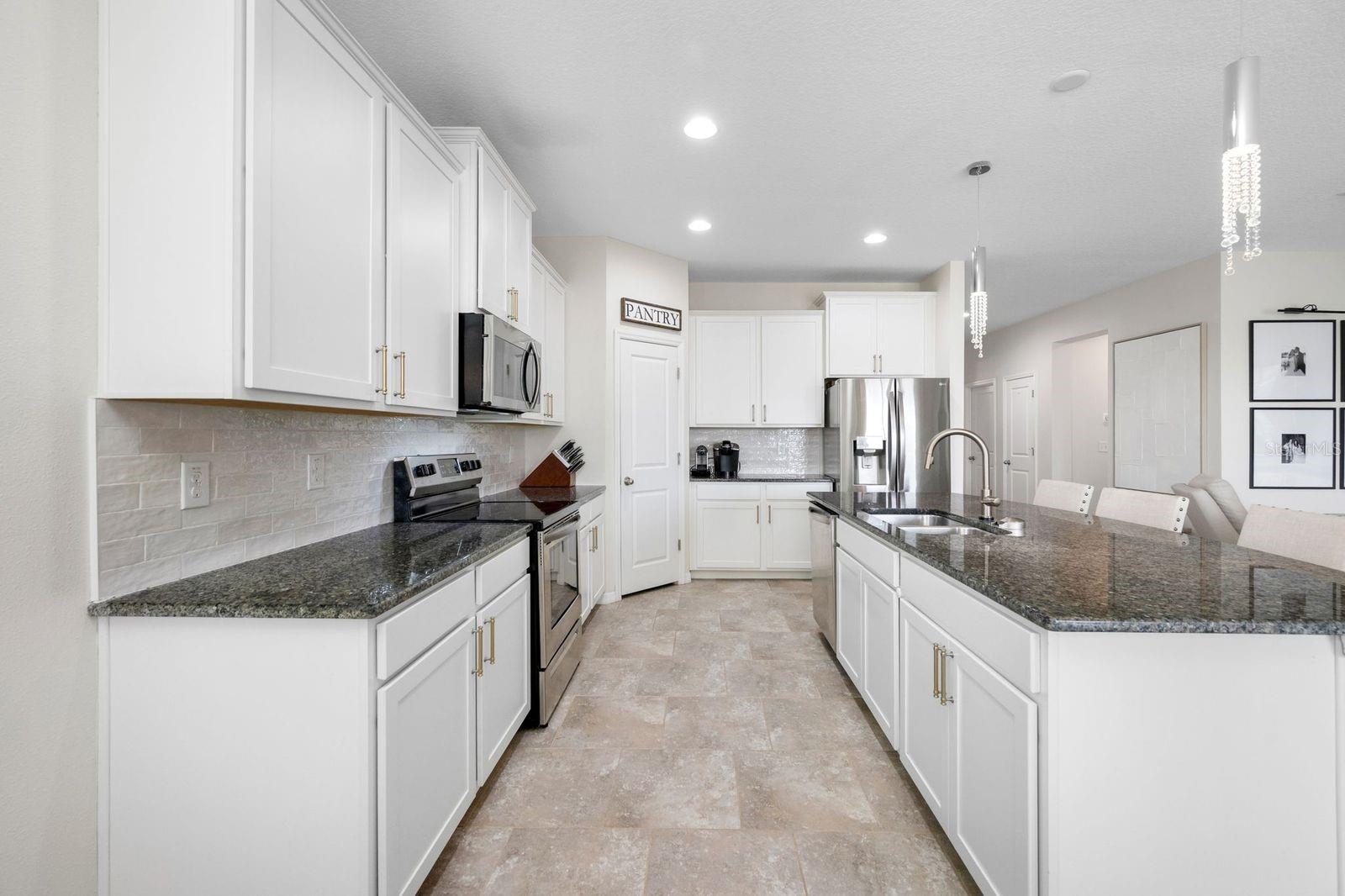 6549 Devesta Loop Property Photo 33