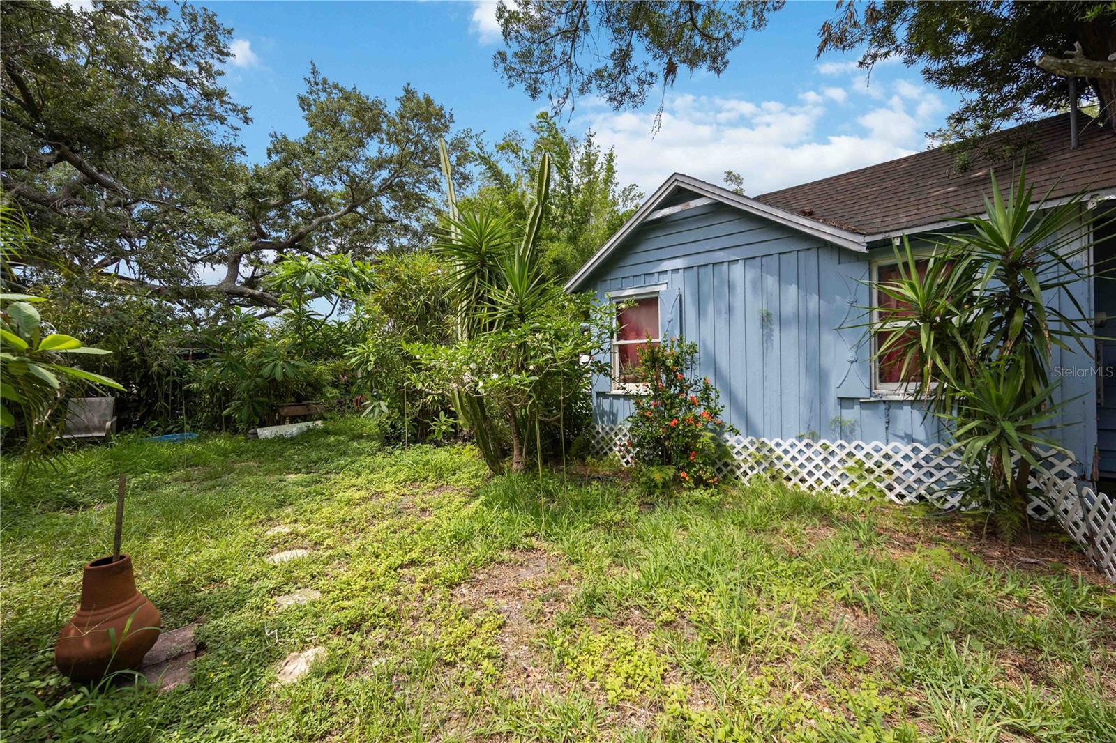 2126 Olentary St Property Photo 8