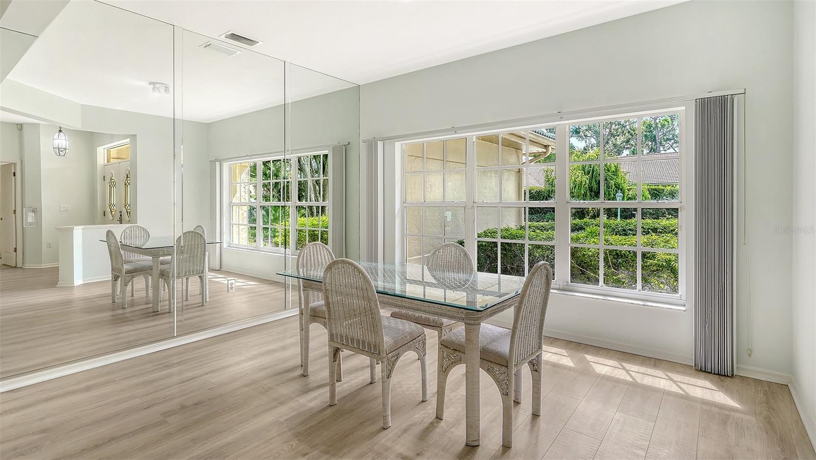 2929 Sandringham Pl Property Photo 18