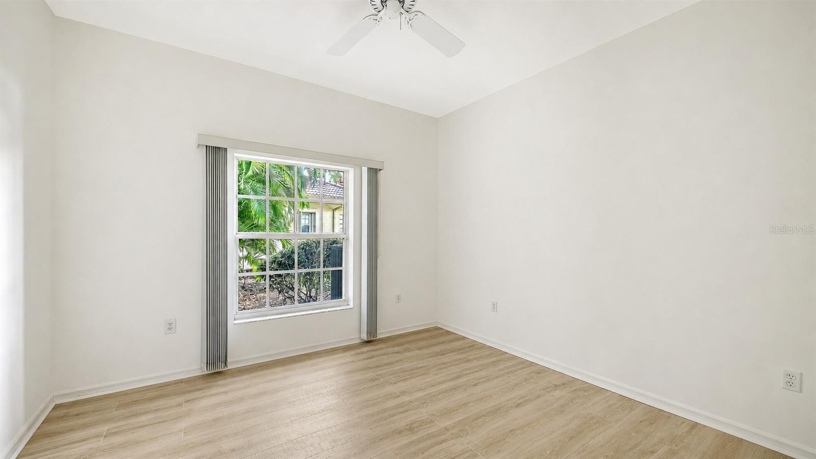 2929 Sandringham Pl Property Photo 24