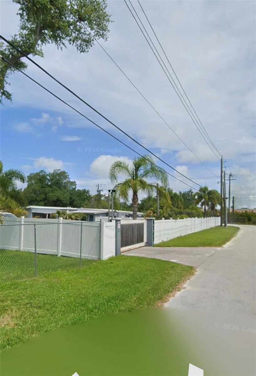 4161 Butler Ave Property Photo 1
