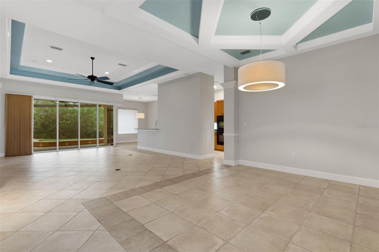 299 Turquoise Ln Property Photo 7