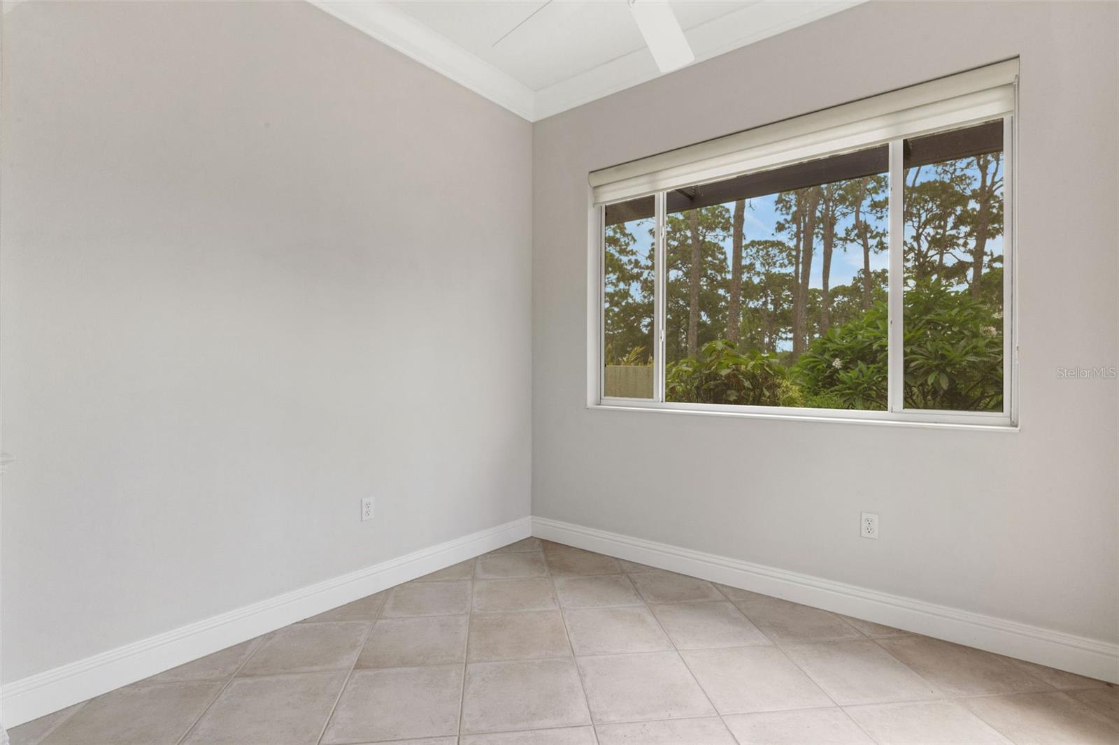299 Turquoise Ln Property Photo 36