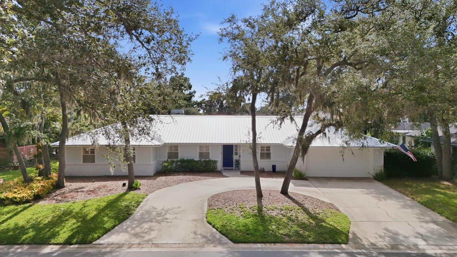 5505 Beneva Woods Cir Property Photo 2